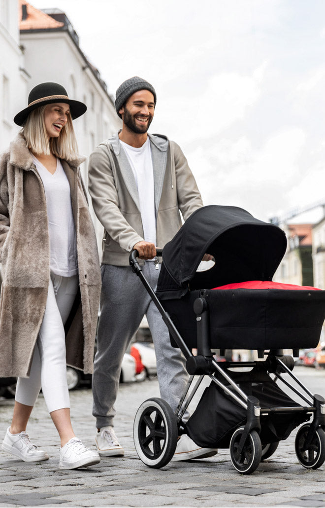 Oslo Lammfell Fußsack Babyschale/ schwarz