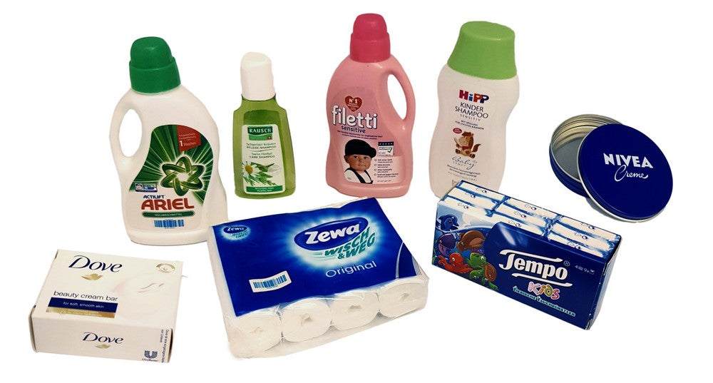 Baby Pflege Set mit Nivea Dose, Shampoo, Waschmitteln und Miniaturfaltschachteln für Puppenpflege
