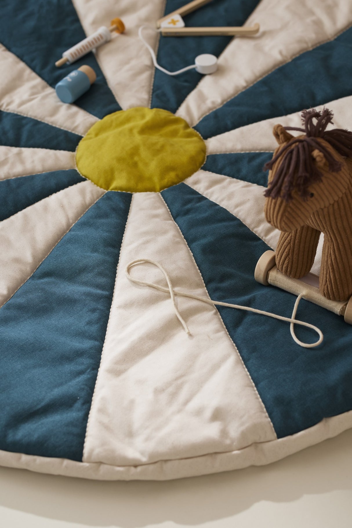 Spielmatte Zirkus blau