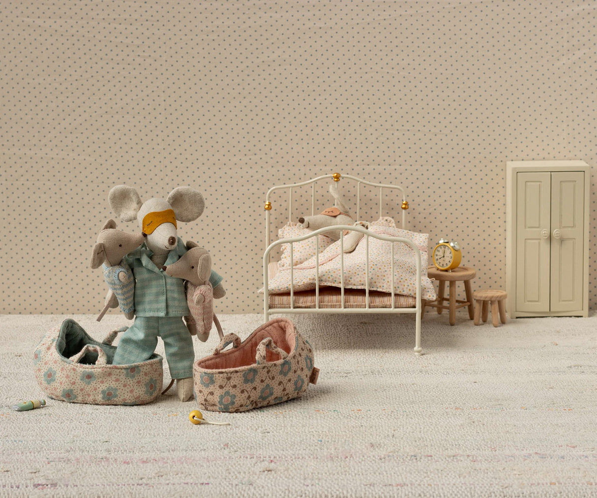Babymaus in Tragetasche - Rose