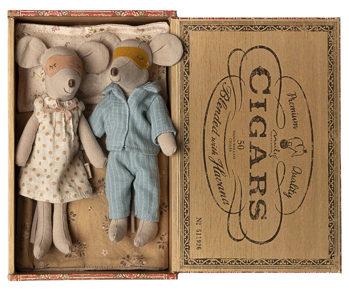 Mama & Papa Mäuse in Zigarrenkiste