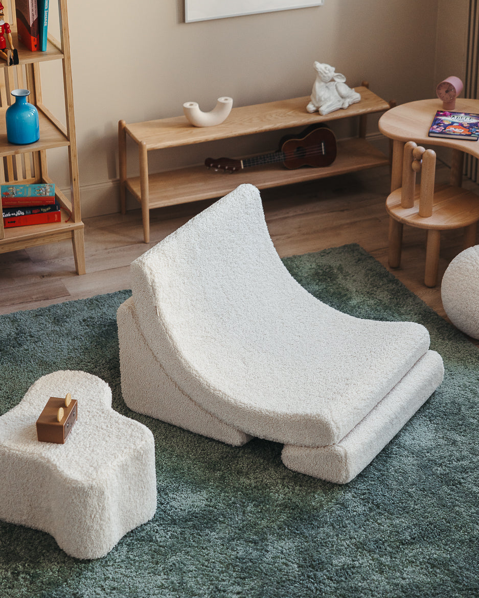 Moon Chair/ Cream White