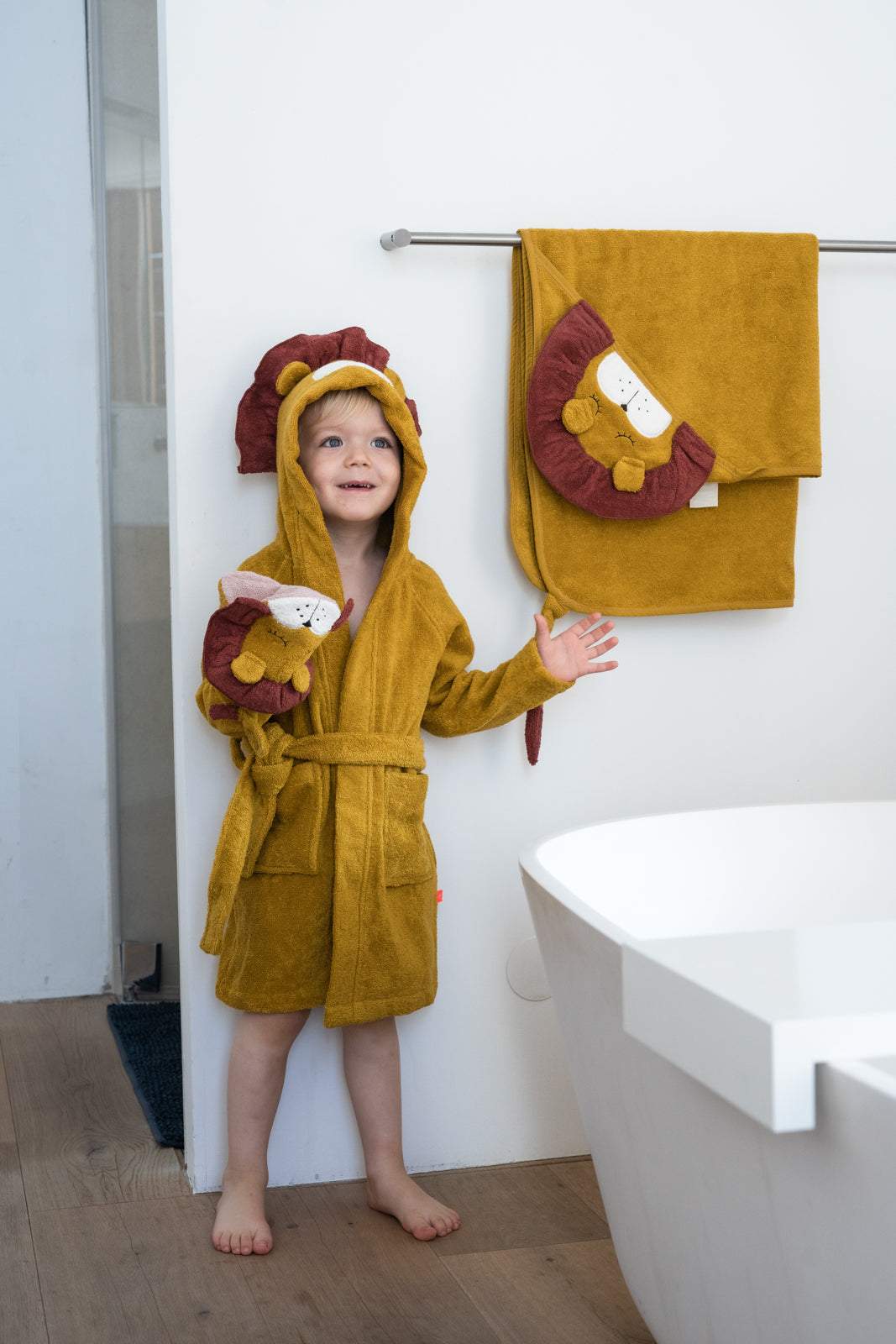 Kapuzen-Handtuch Löwe Mustard