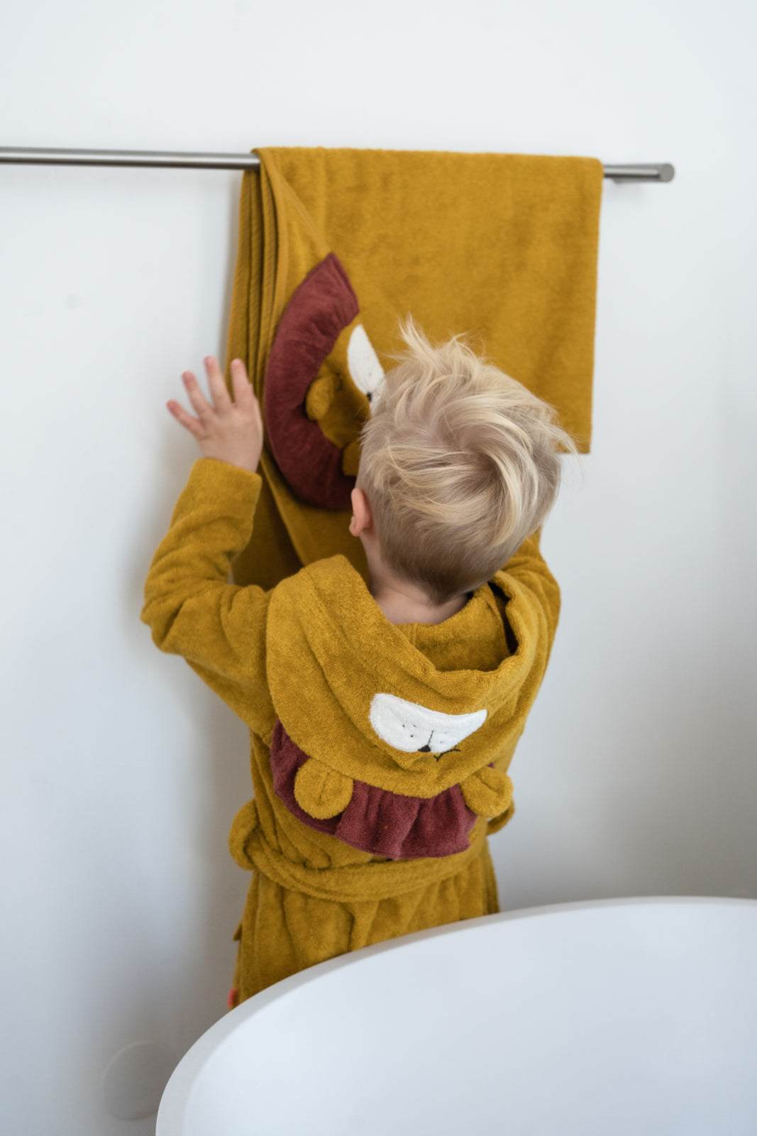 Kapuzen-Handtuch Löwe Mustard