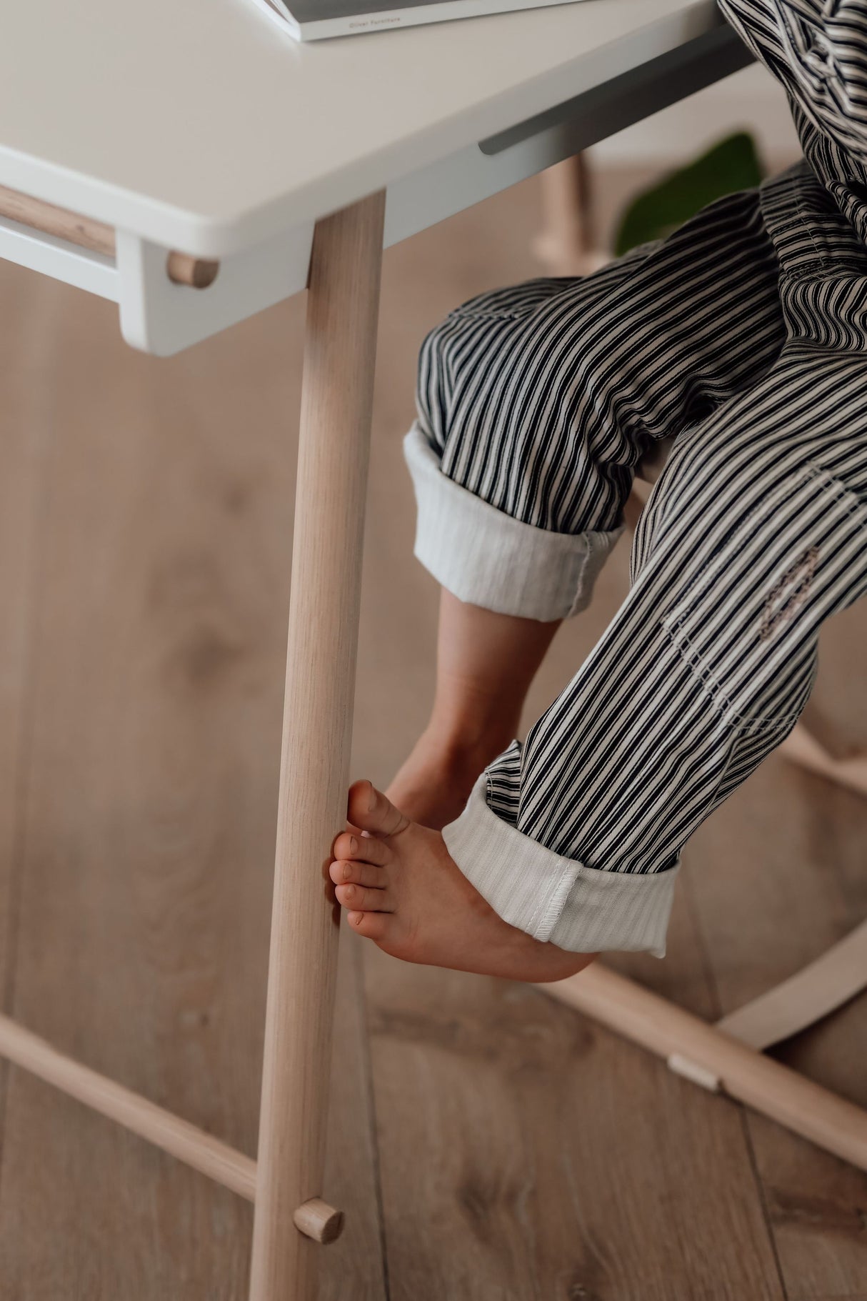 Camp Junior Schreibtisch, höhenverstellbar, weiß/Eiche