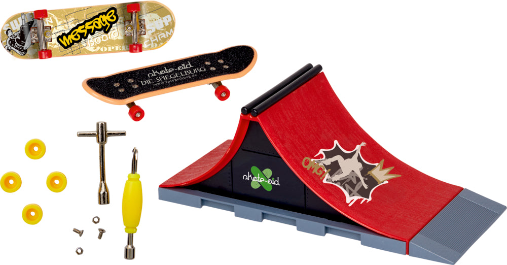 Mini  Skateboard Set - Spine Ramp