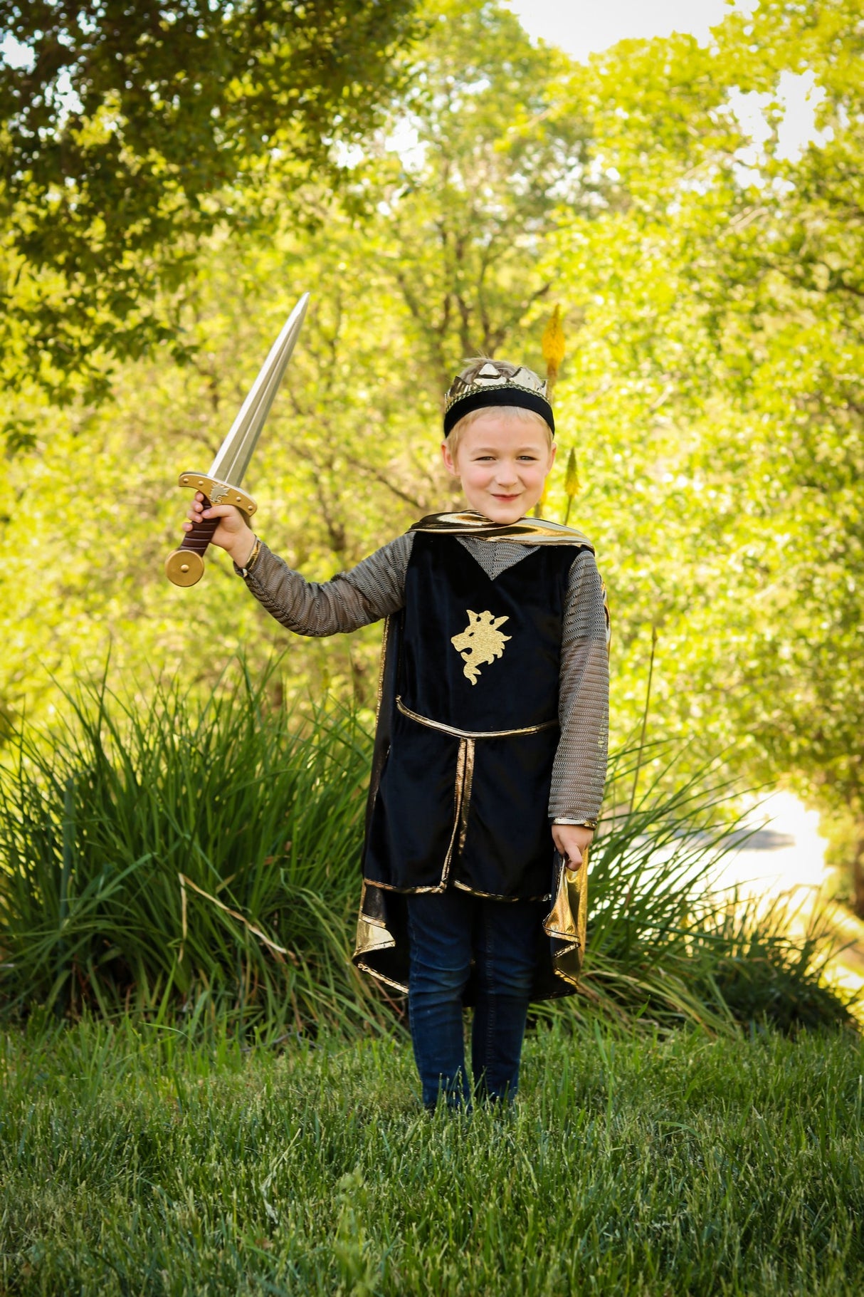 Ritter Kostüm 3 teilig, gold 9-10 Jahre