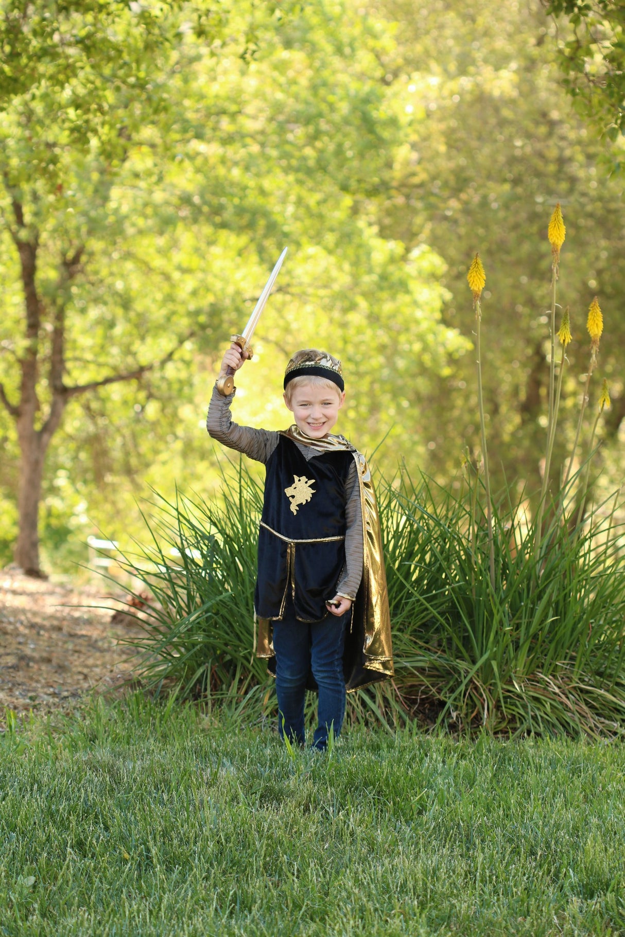 Ritter Kostüm 3 teilig, gold 7-8 Jahre