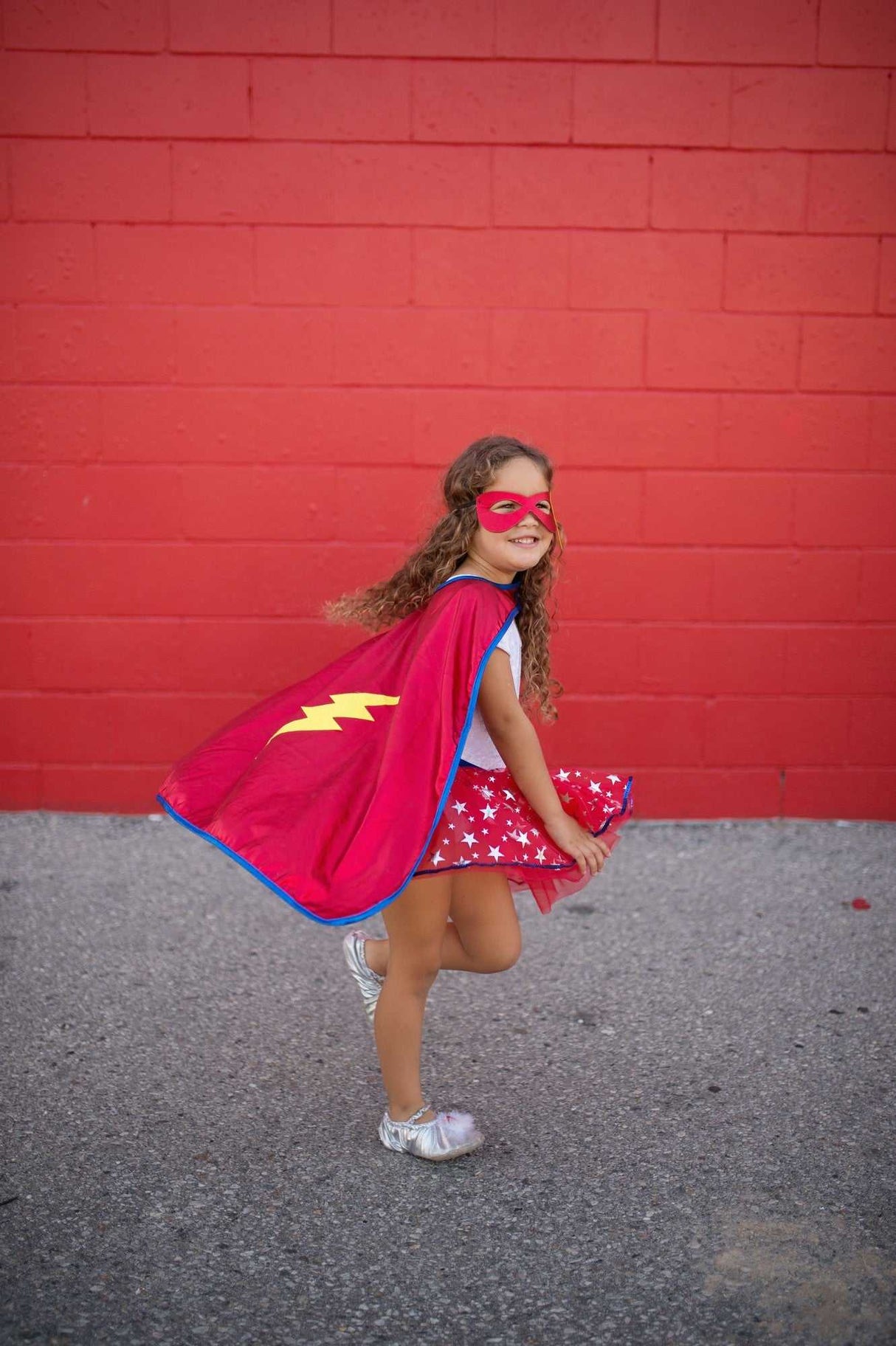 Superheldin Tutu & Umhang & Maske 4-6 Jahre