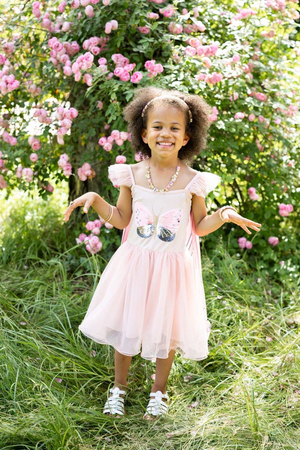 Schmetterlingskleid mit Flügeln & Pailletten 5-6 Jahre