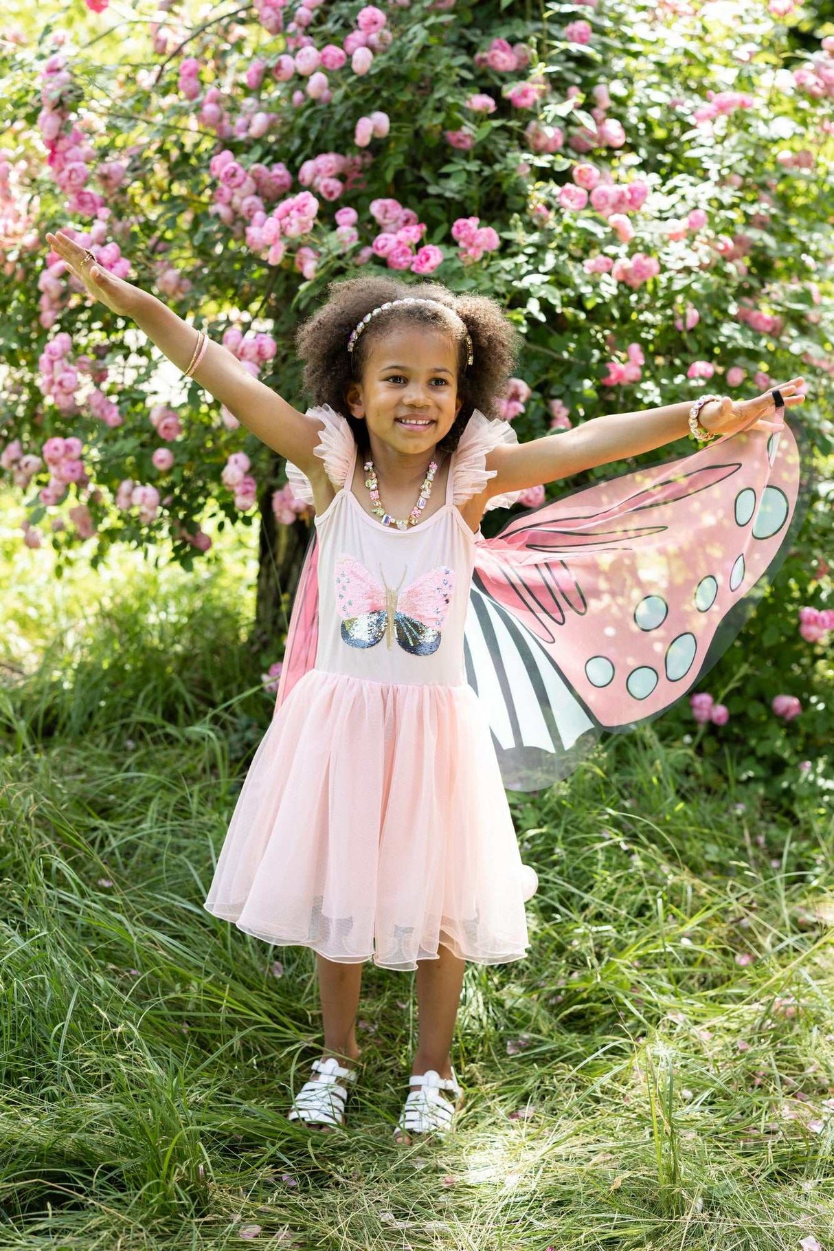 Schmetterlingskleid mit Flügeln & Pailletten 5-6 Jahre