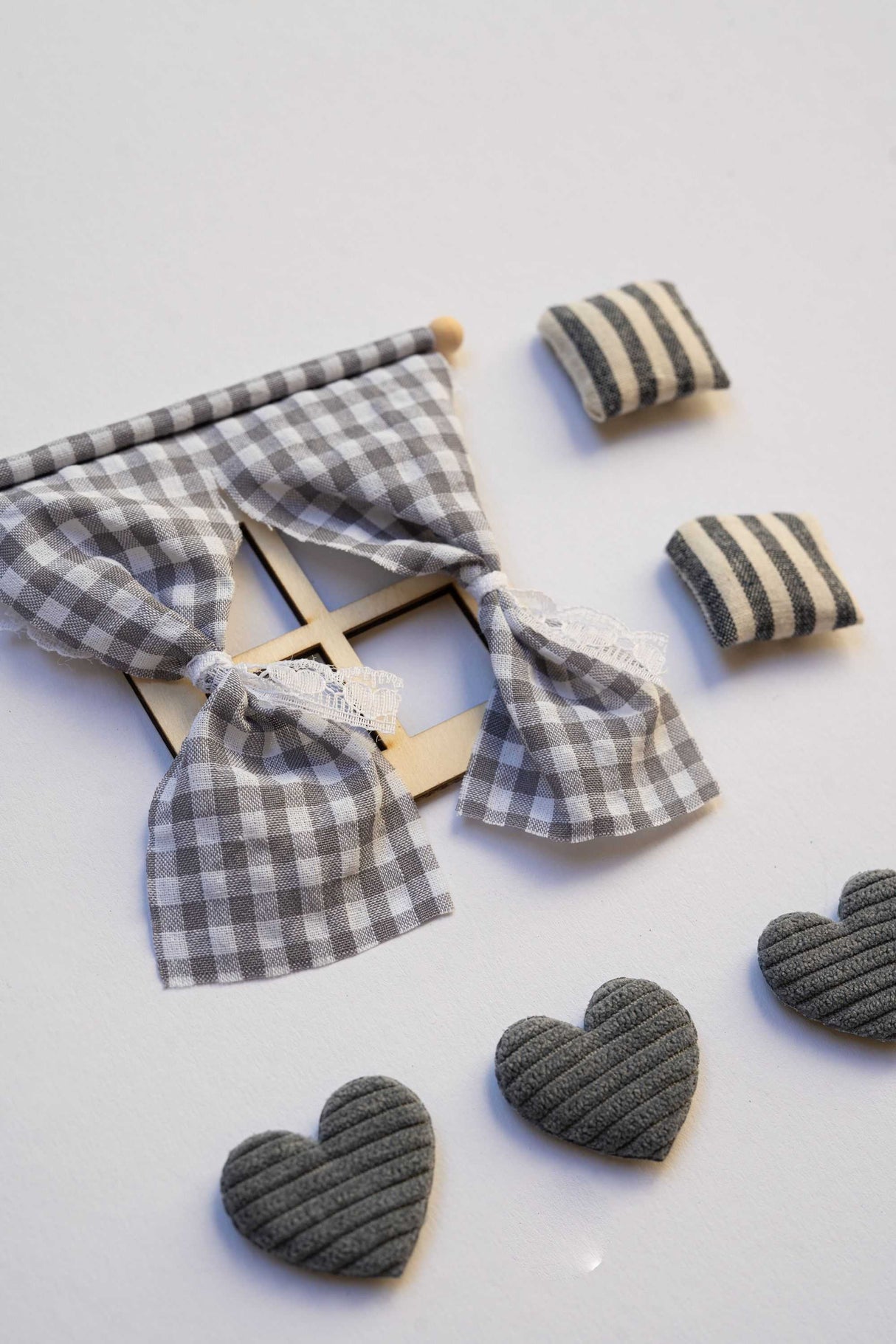 Wichtel Innen- Deko grau