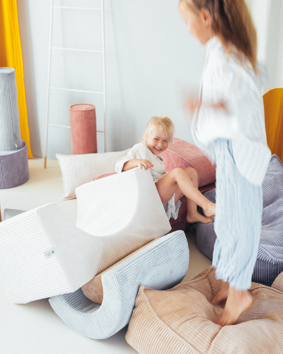 Roll Cushion/ Marshmallow