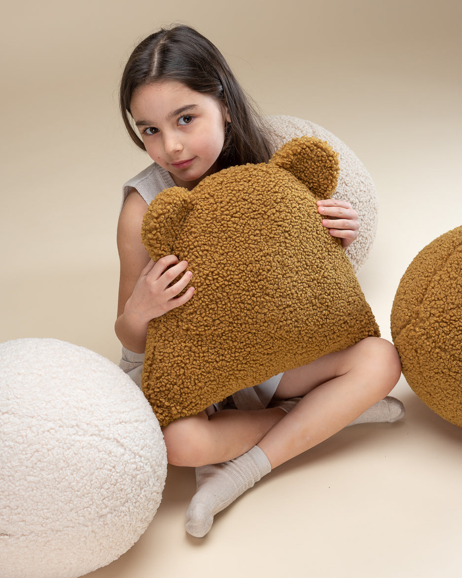 Bear Cushion/ Mapel