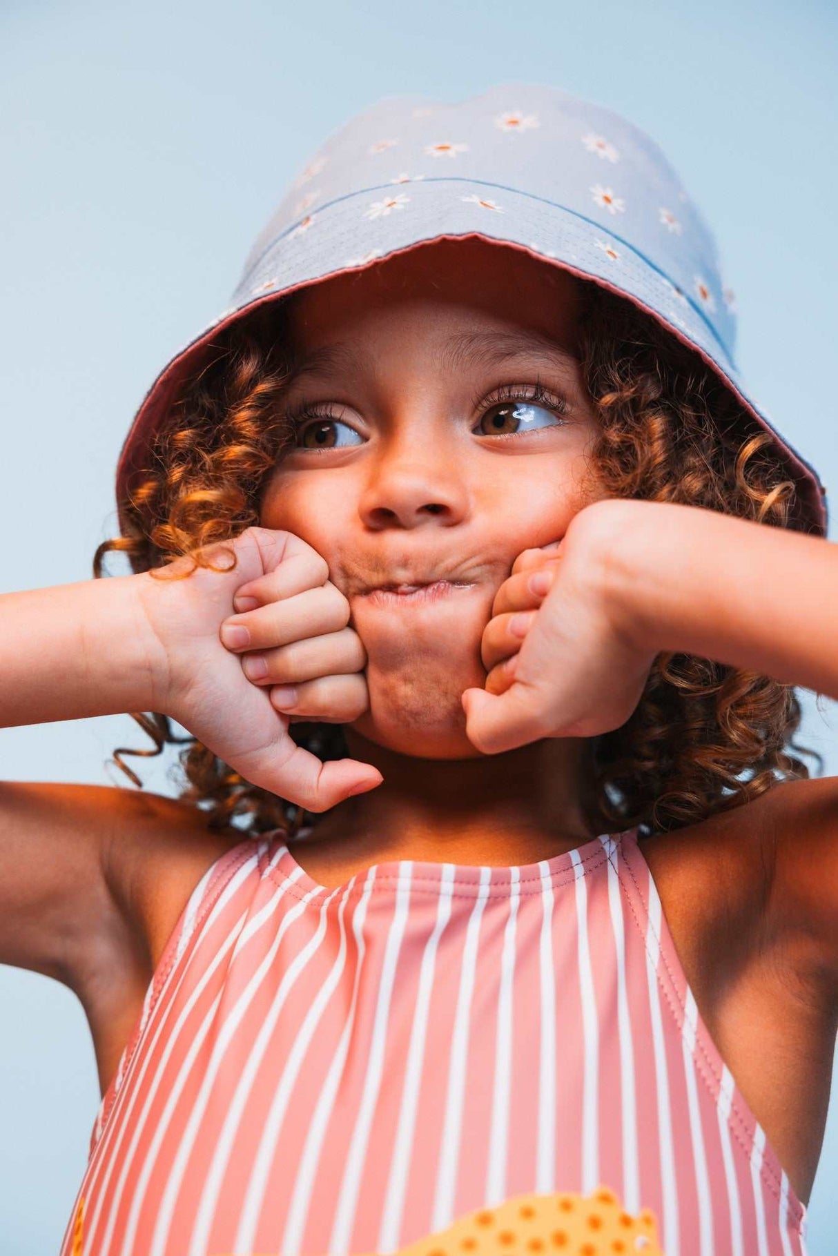 UV- Wende- Hut/ Gänseblümchen 4-8 Jahre