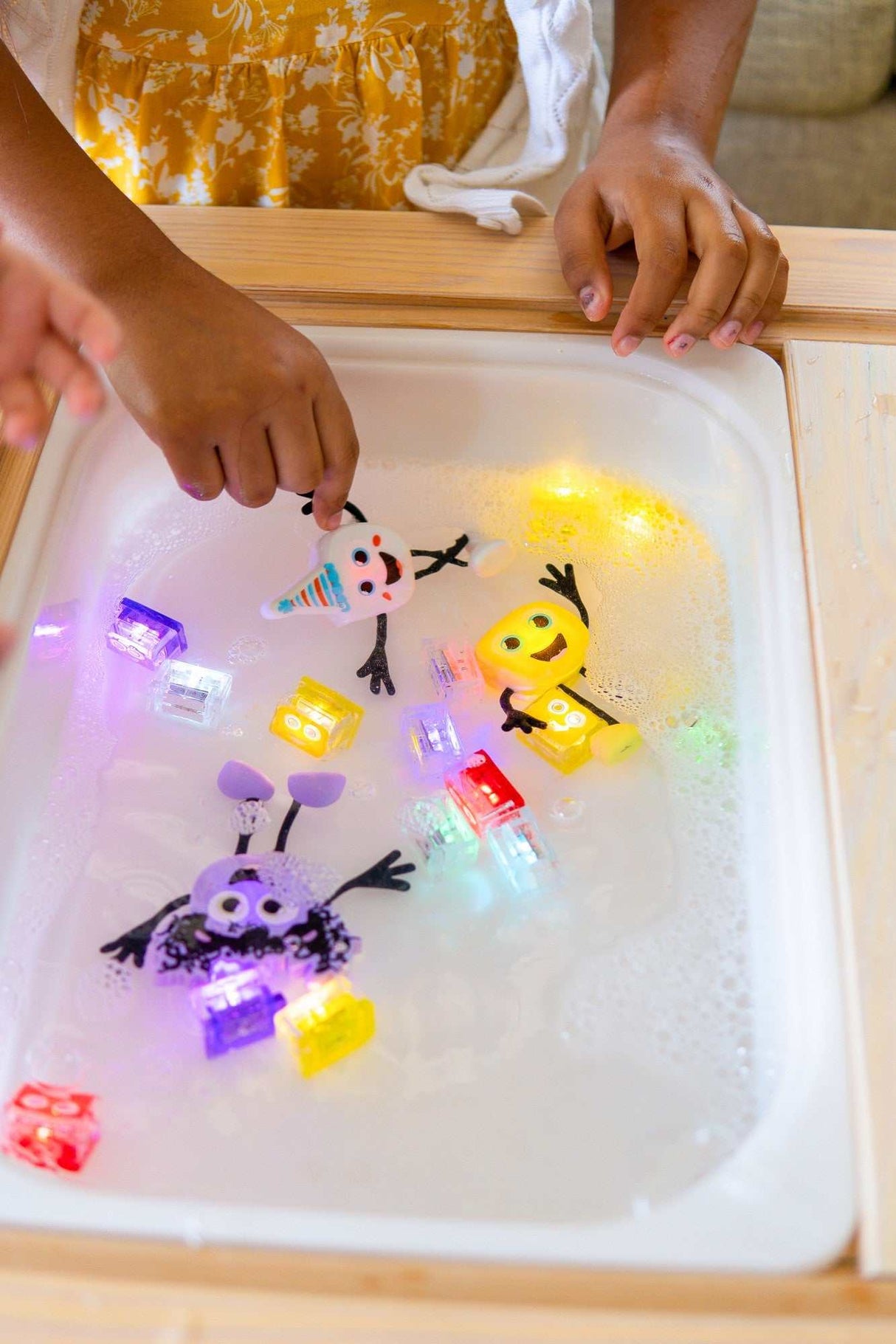 Badespielzeug Charakter Party Pal/ weiß