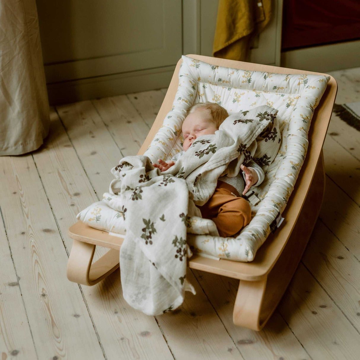 Babywippe LEVO