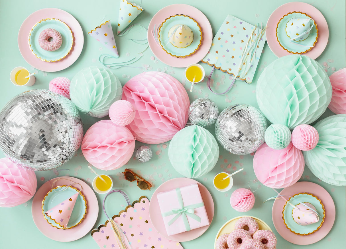 Honeycomb Ball, light mint