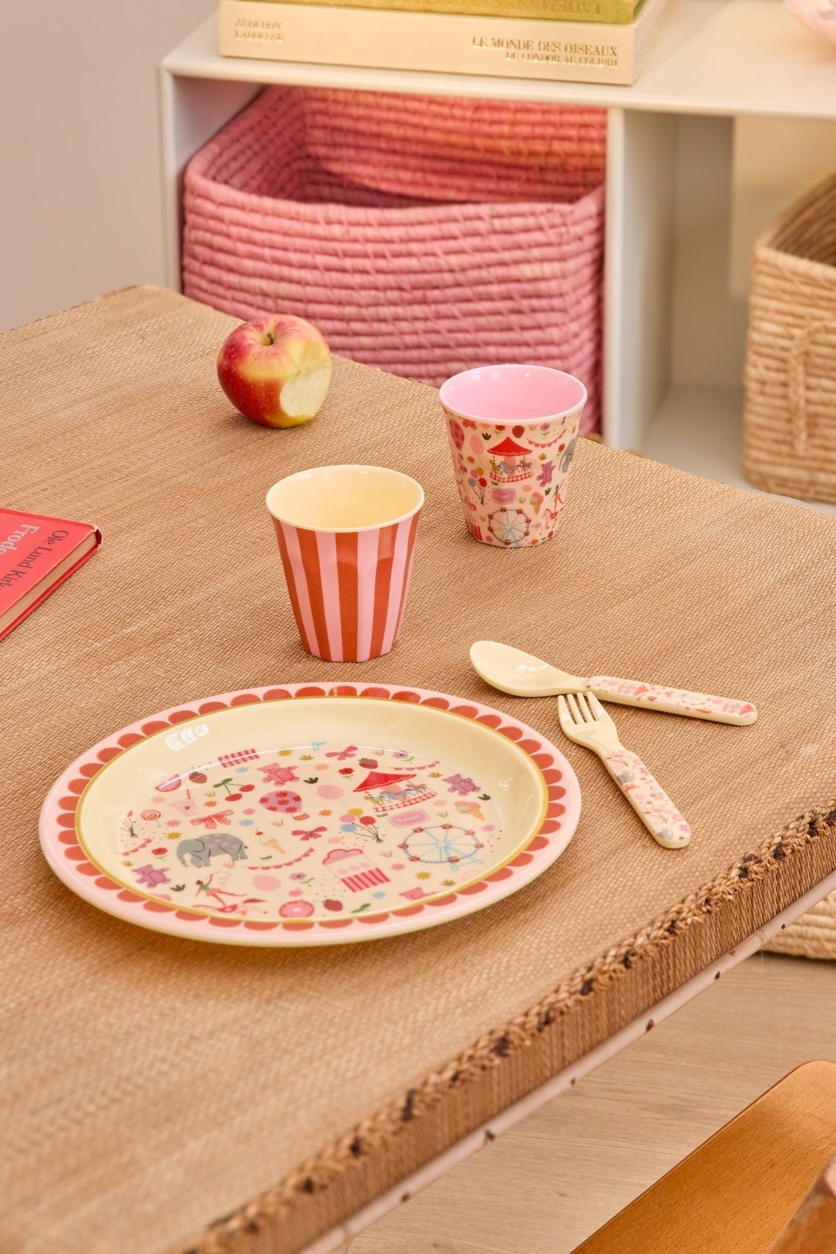 Kinderteller/ Fun Fair pink