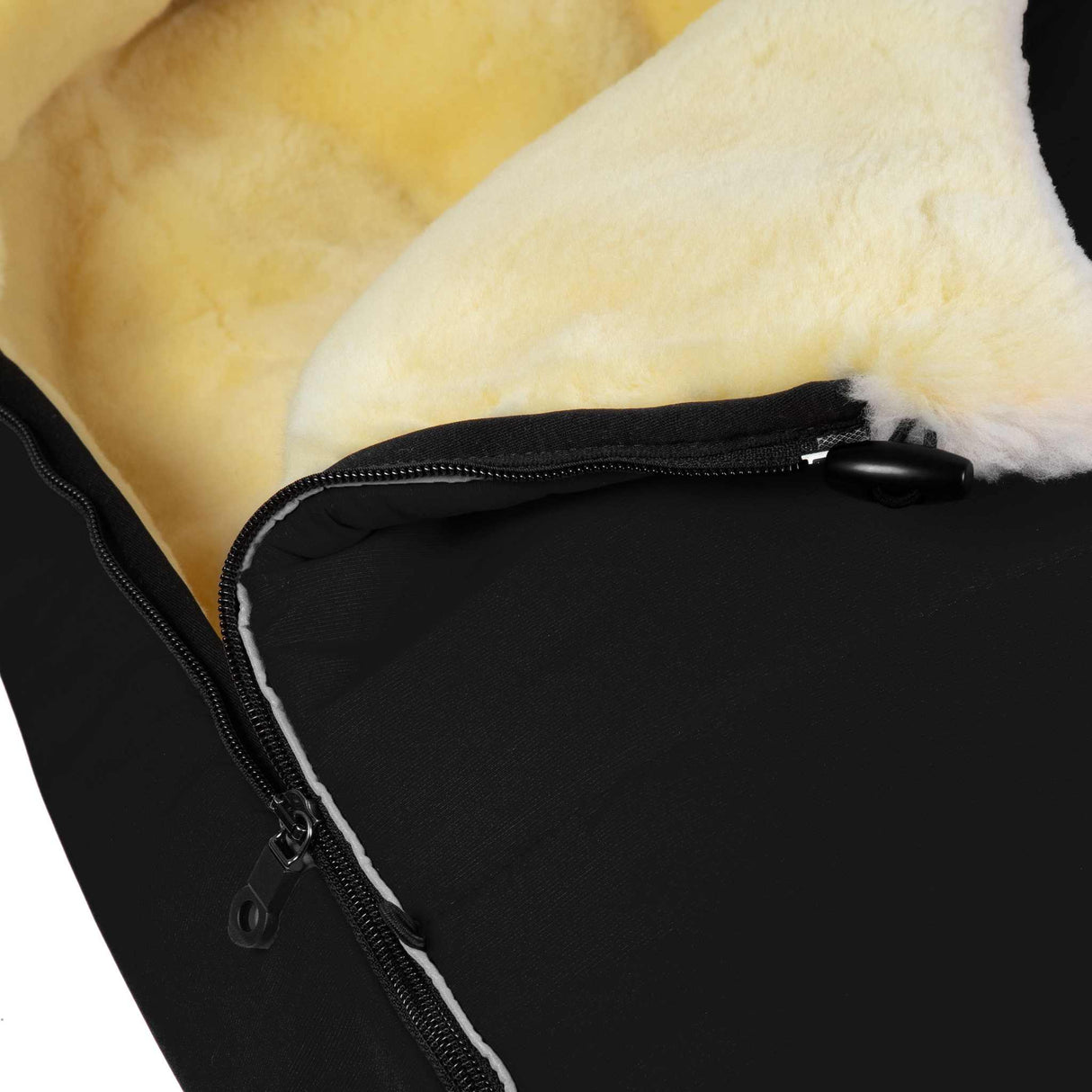 Ladis Lammfellfußsack schwarz