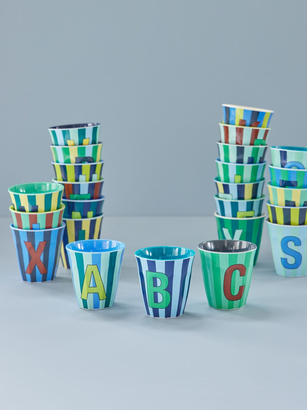 Buchstabenbecher - F 250 ml