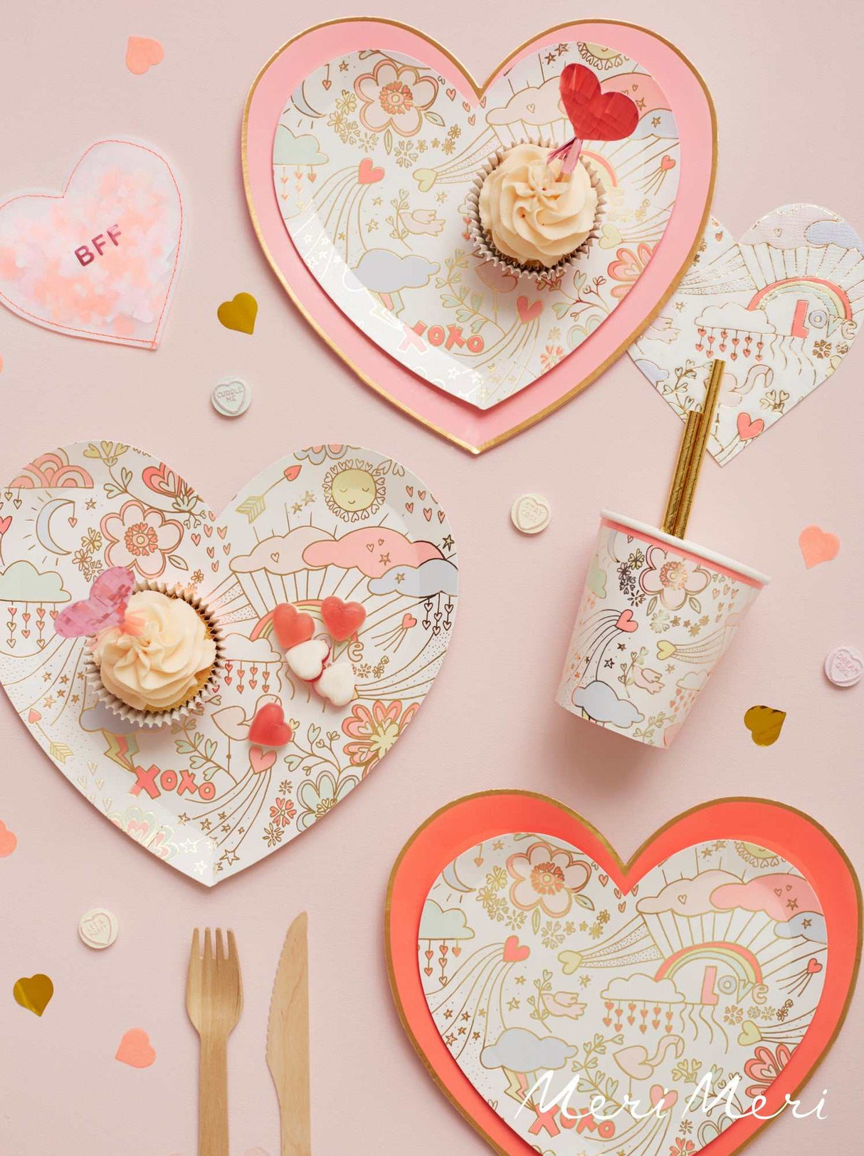 Kleiner Partyteller buntes Herz