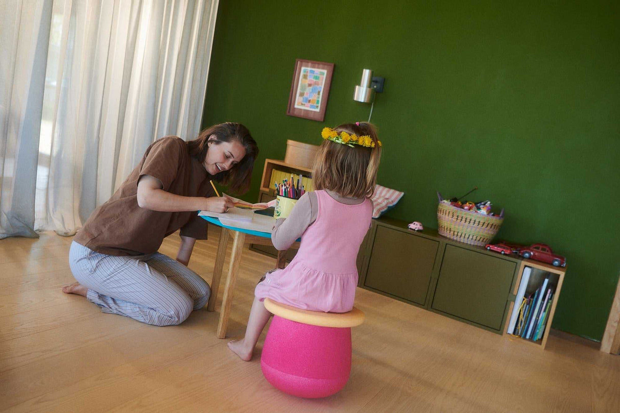 Dynamic small flowers