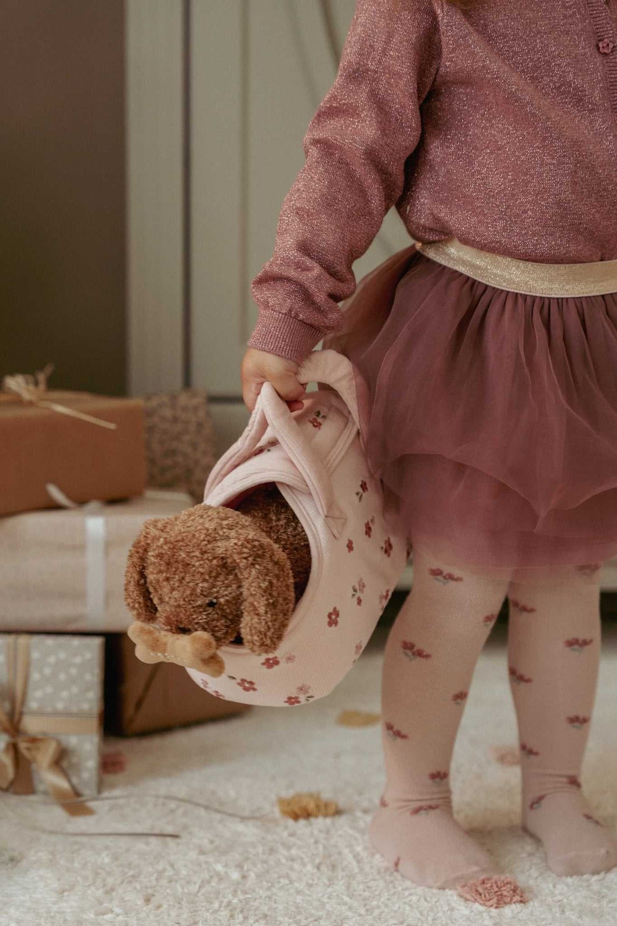 Plüschhund Jackie in Tasche