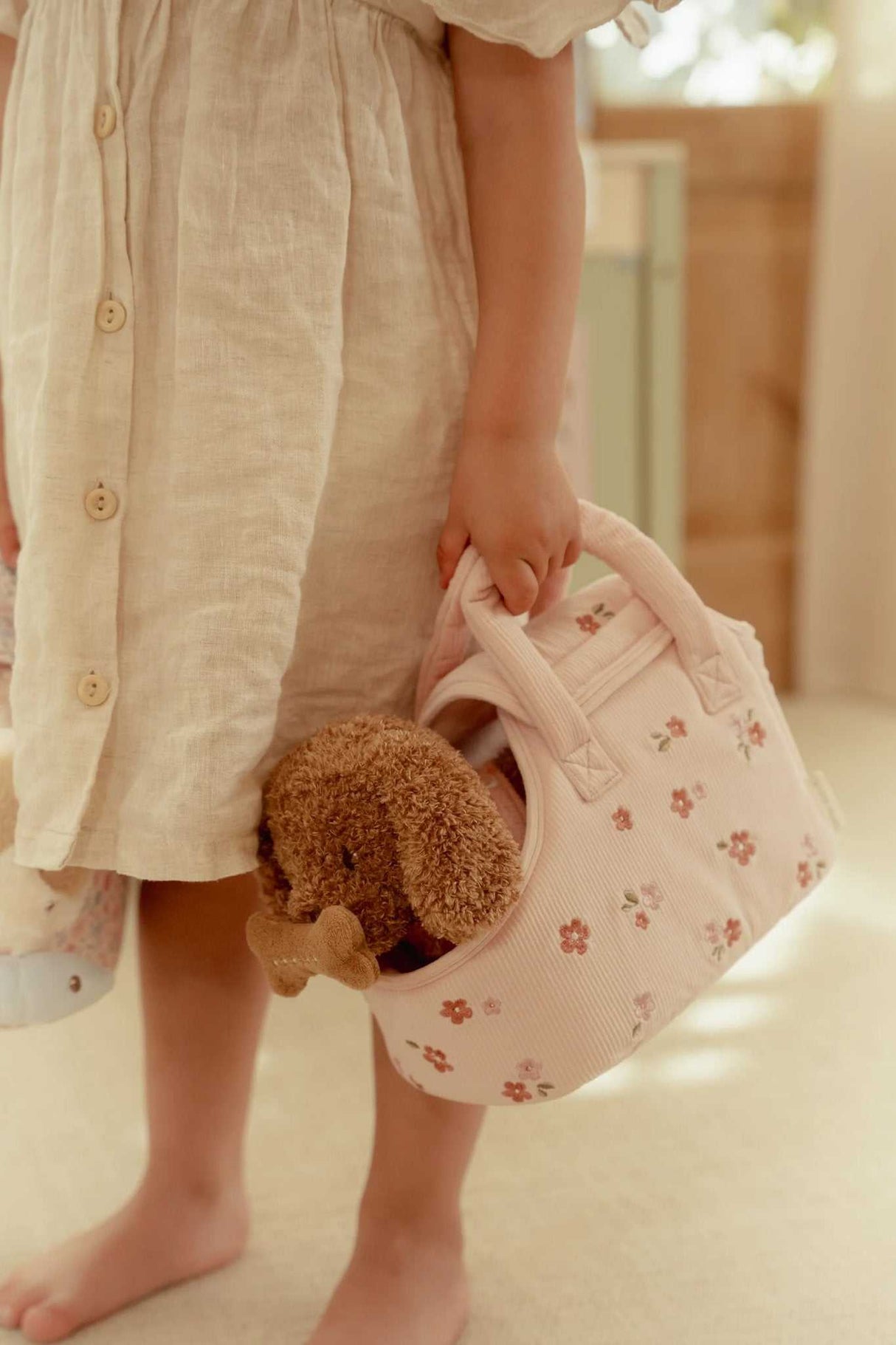 Plüschhund Jackie in Tasche