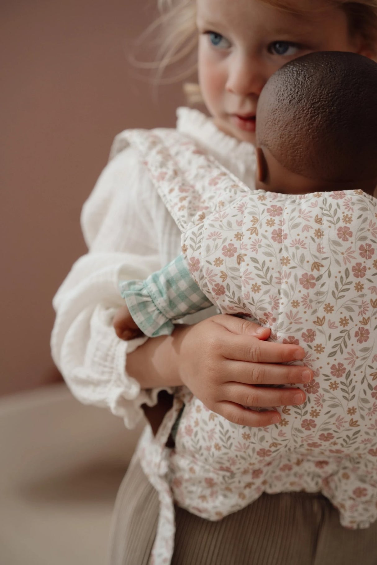 Puppentrage/ Soft Flowers