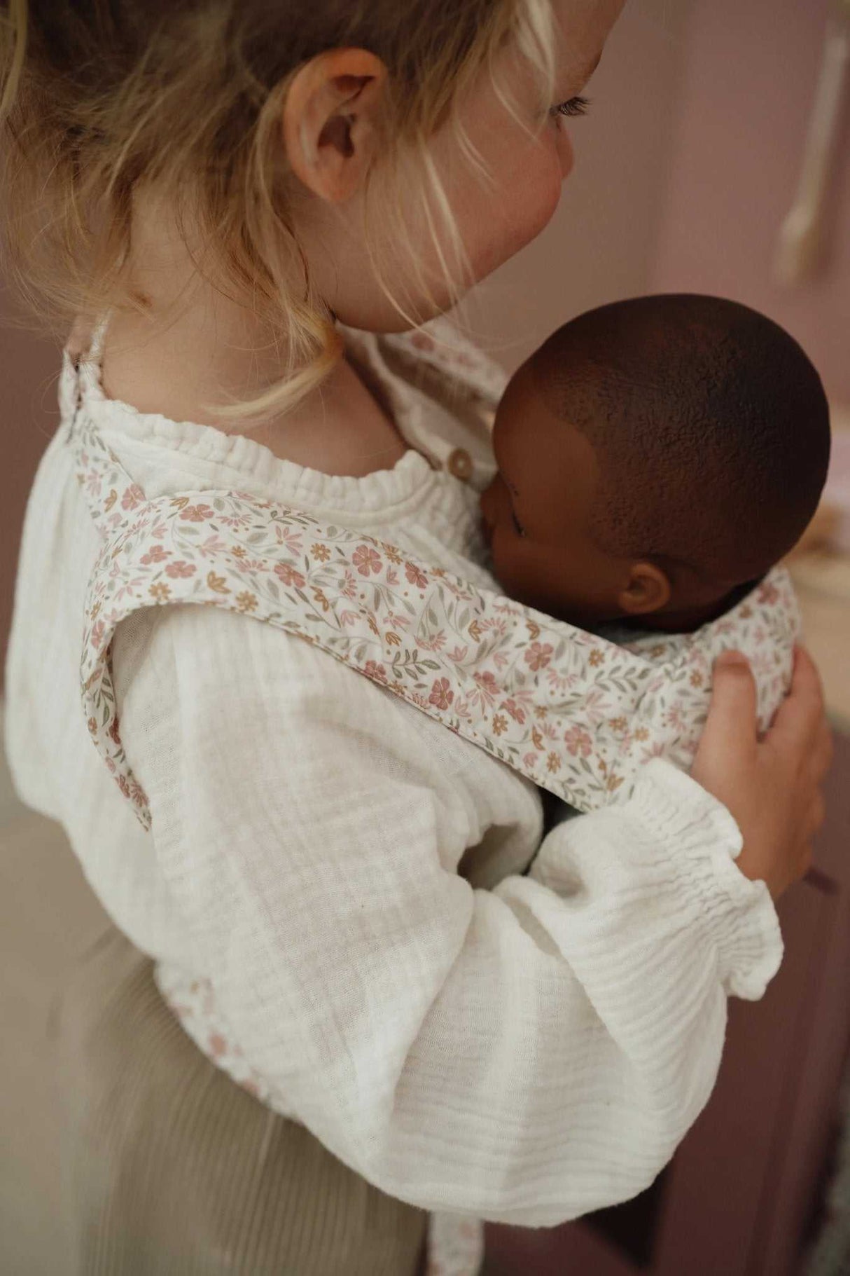 Puppentrage/ Soft Flowers