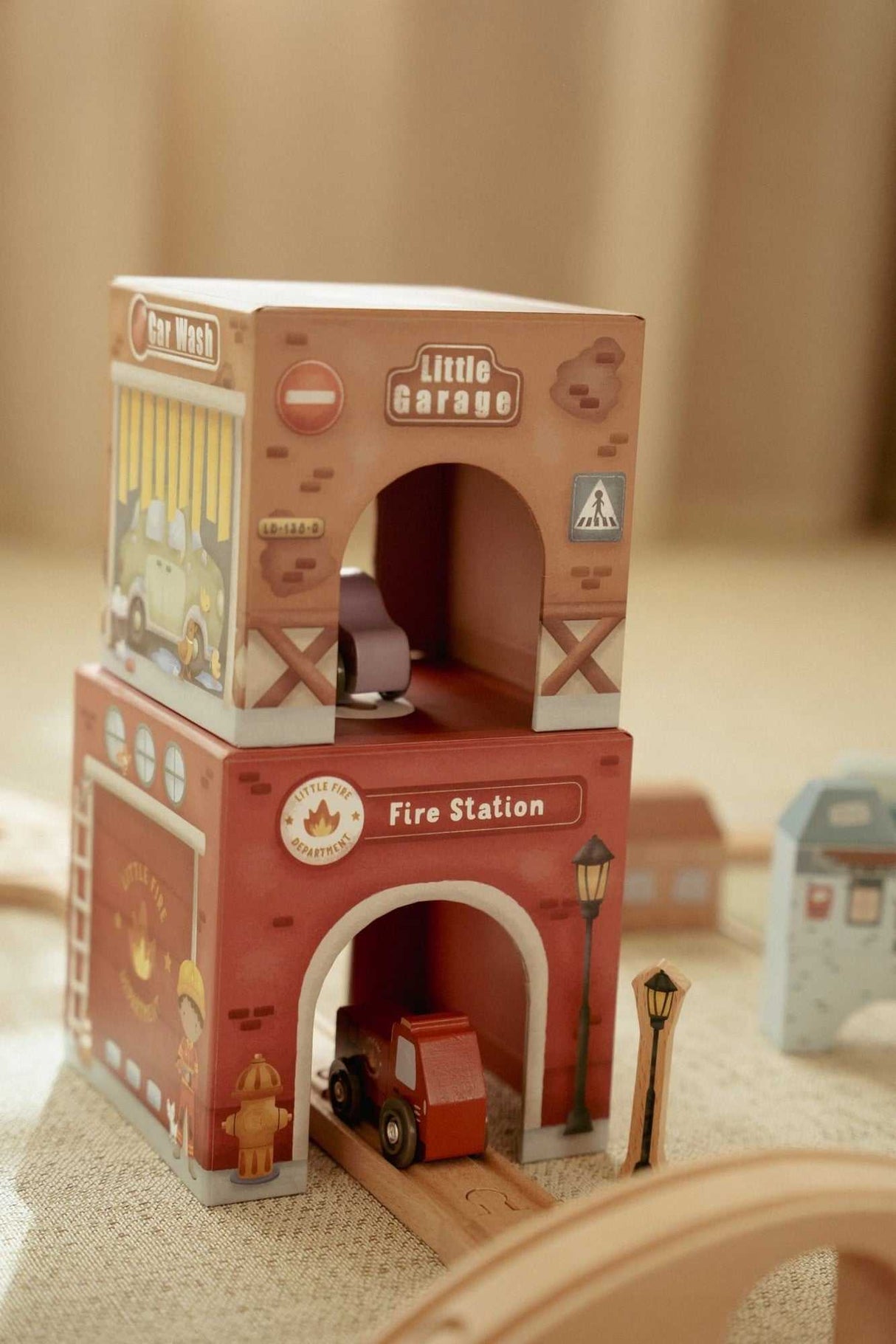 Stapelwürfel mit Autos