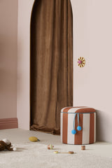 Sitzhocker mit Stauraum braun