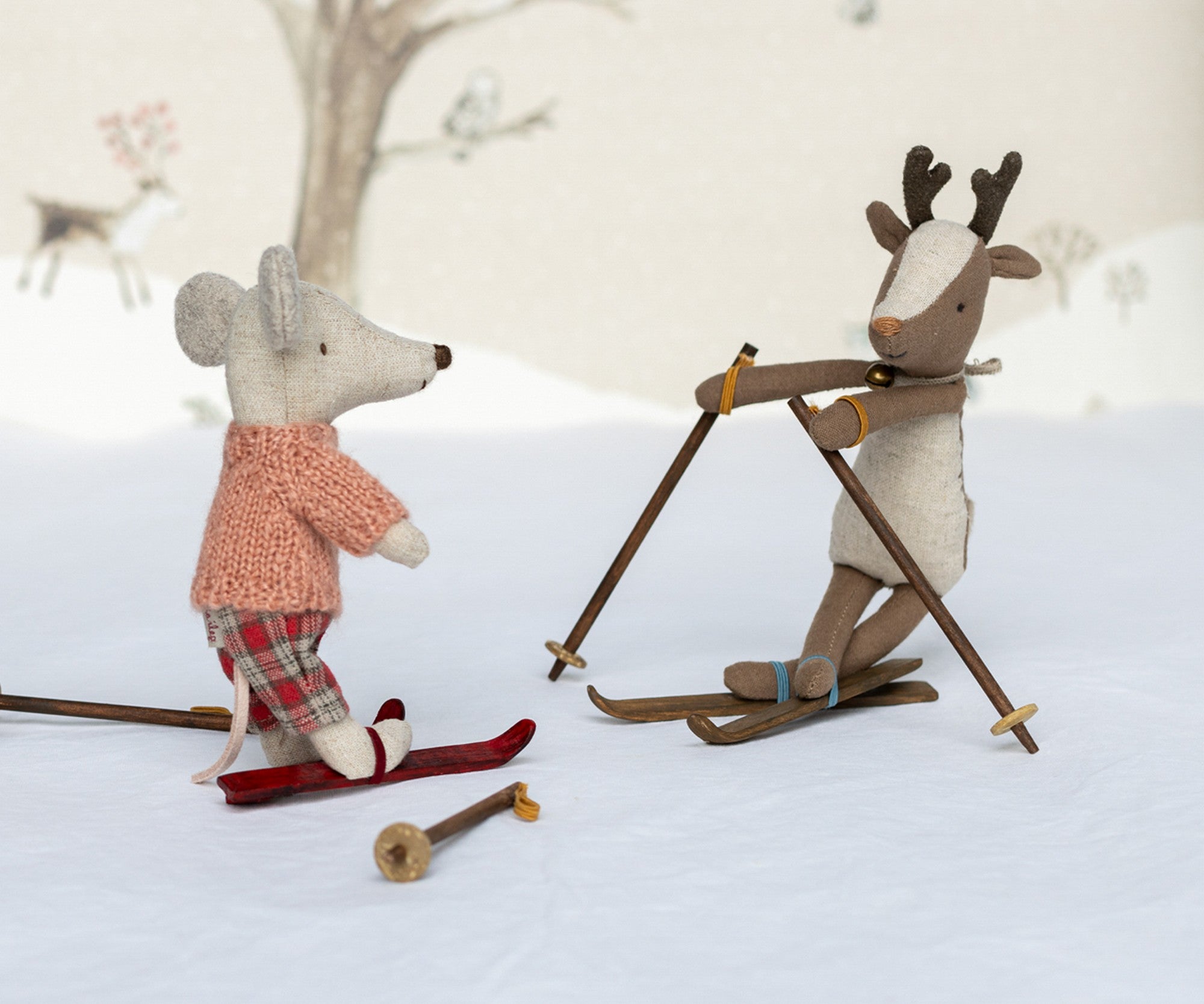 Wintermaus mit Ski, Große Schwester