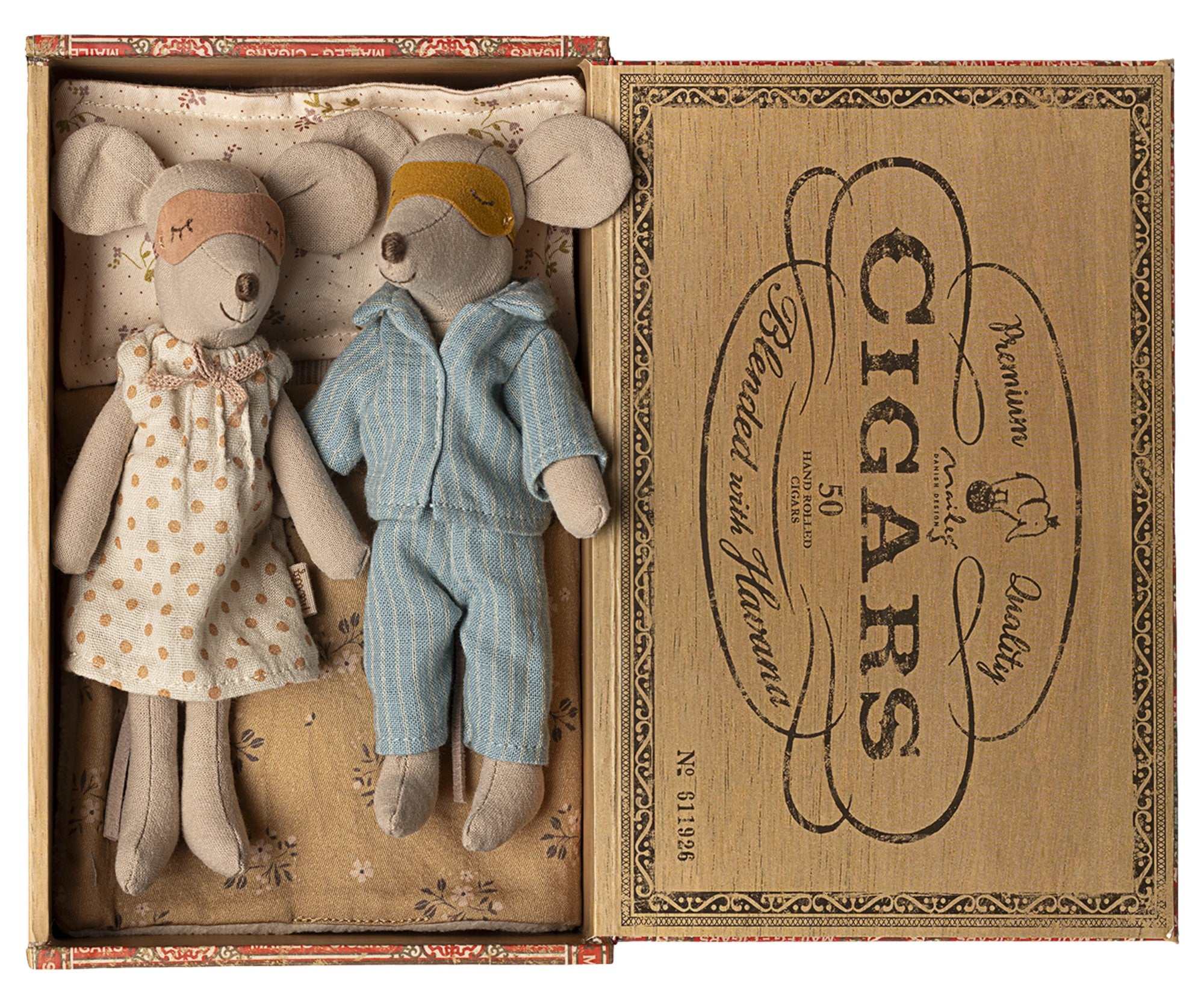 Mama & Papa Mäuse in Zigarrenkiste