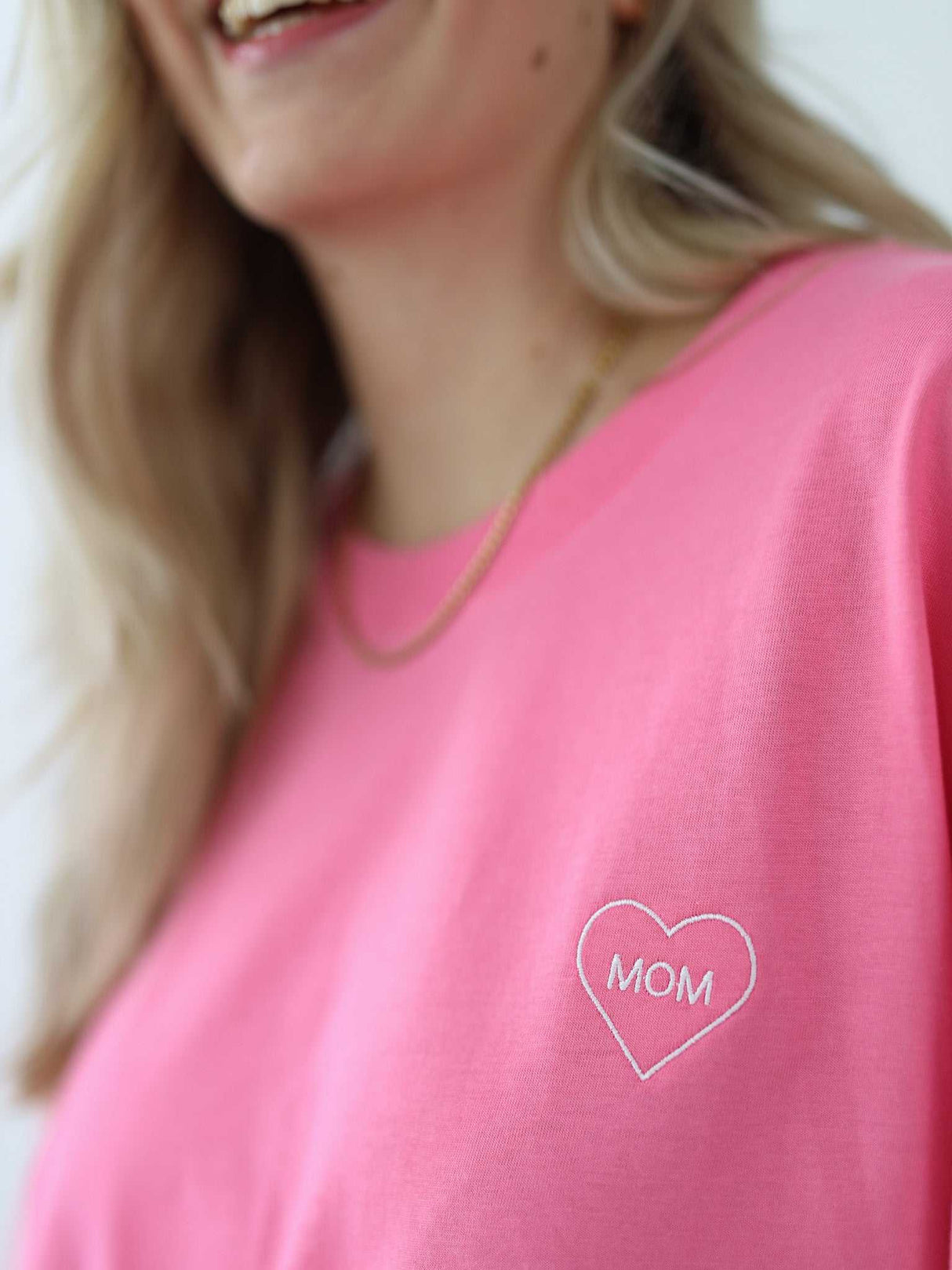 Mom Heart Shirt/ Pink - M