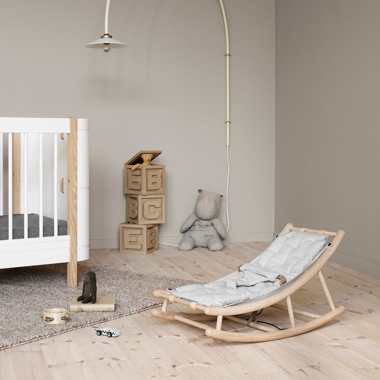 Wood Baby- & Kleinkindwippe Eiche/grau