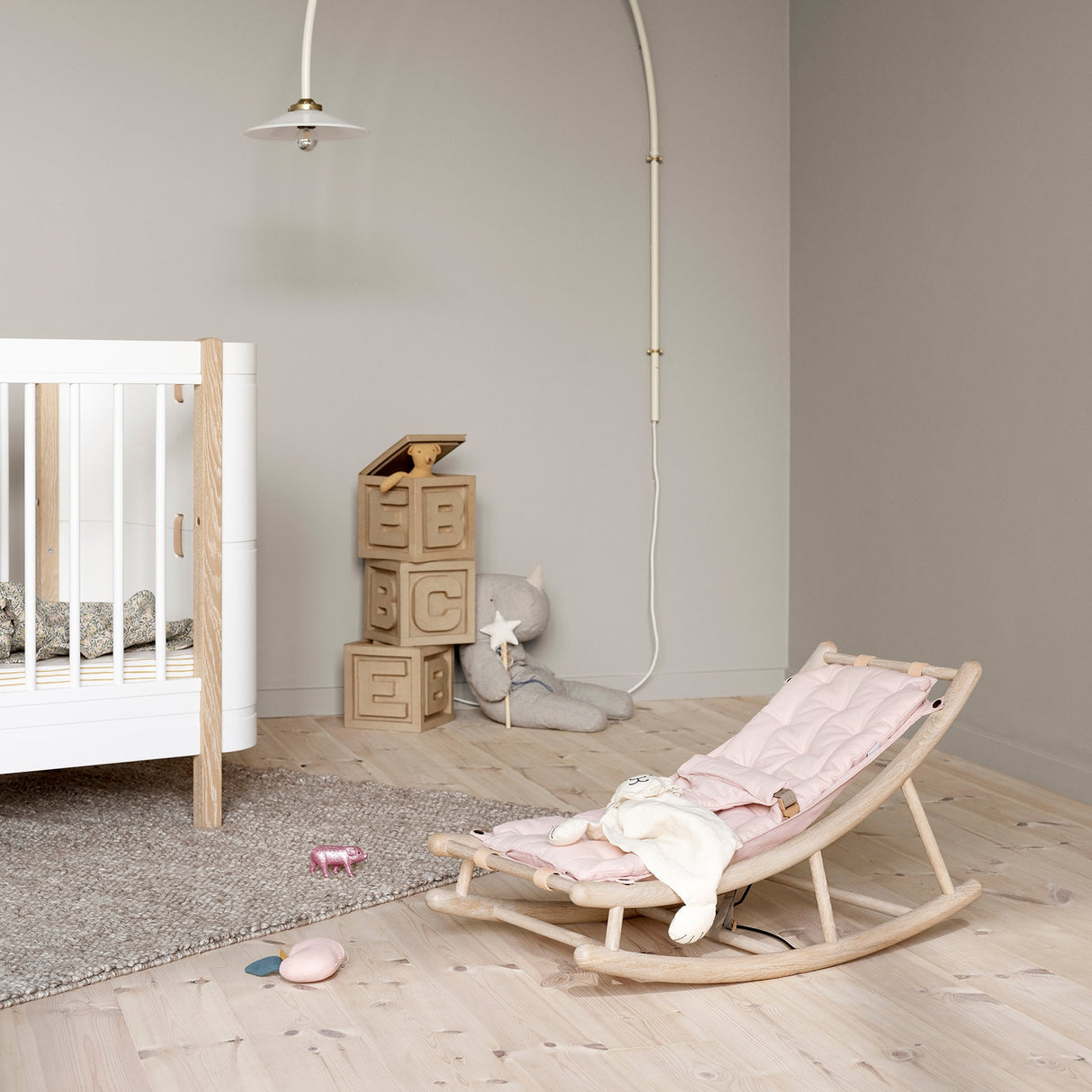 Wood Baby- & Kleinkindwippe Eiche/rosa