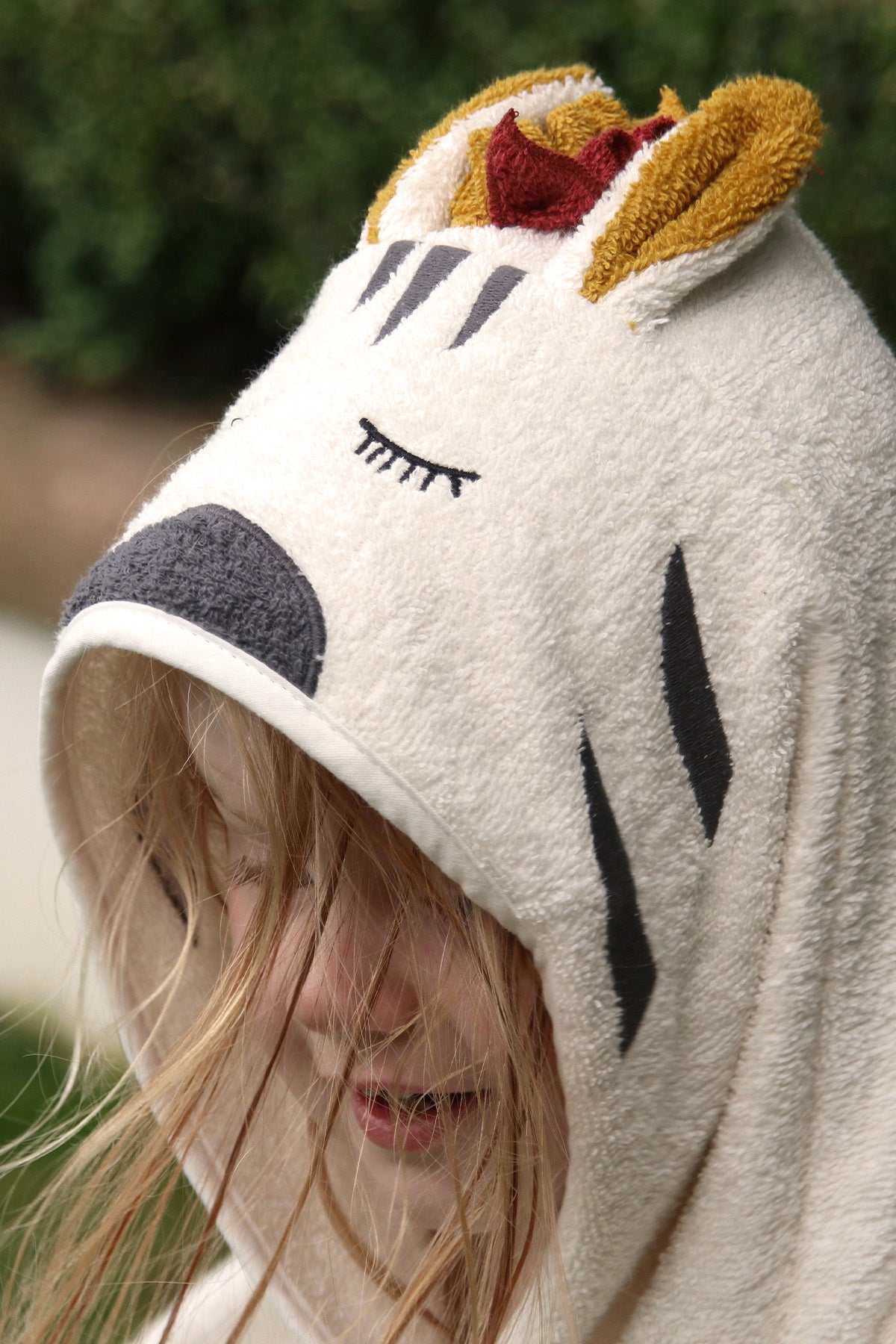 Poncho ZebrakikaduPoncho Zebrakorbmayer. ganz besonders. für kinder.