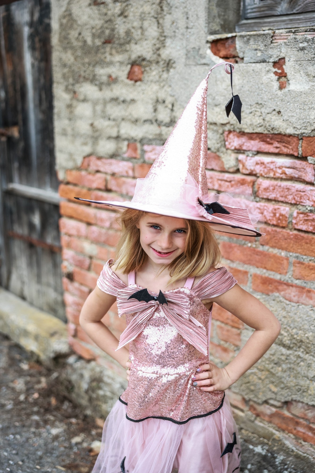 Glamouröses Hexenkleid & Hut 5-6 Jahre