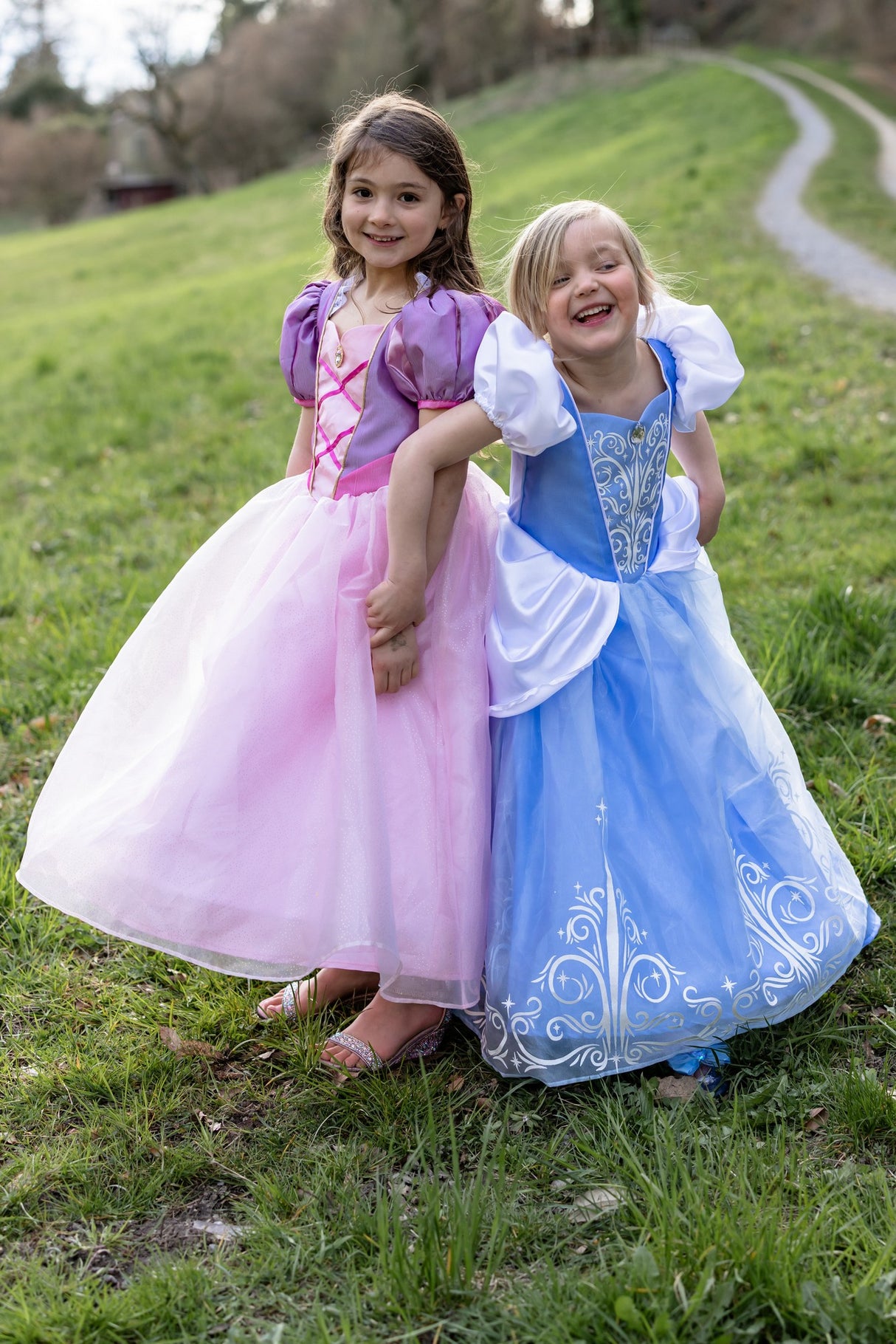 Rapunzel Kleid 7-8 Jahre