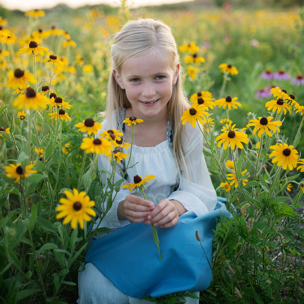 Bauernkleid blau 5-6 Jahre