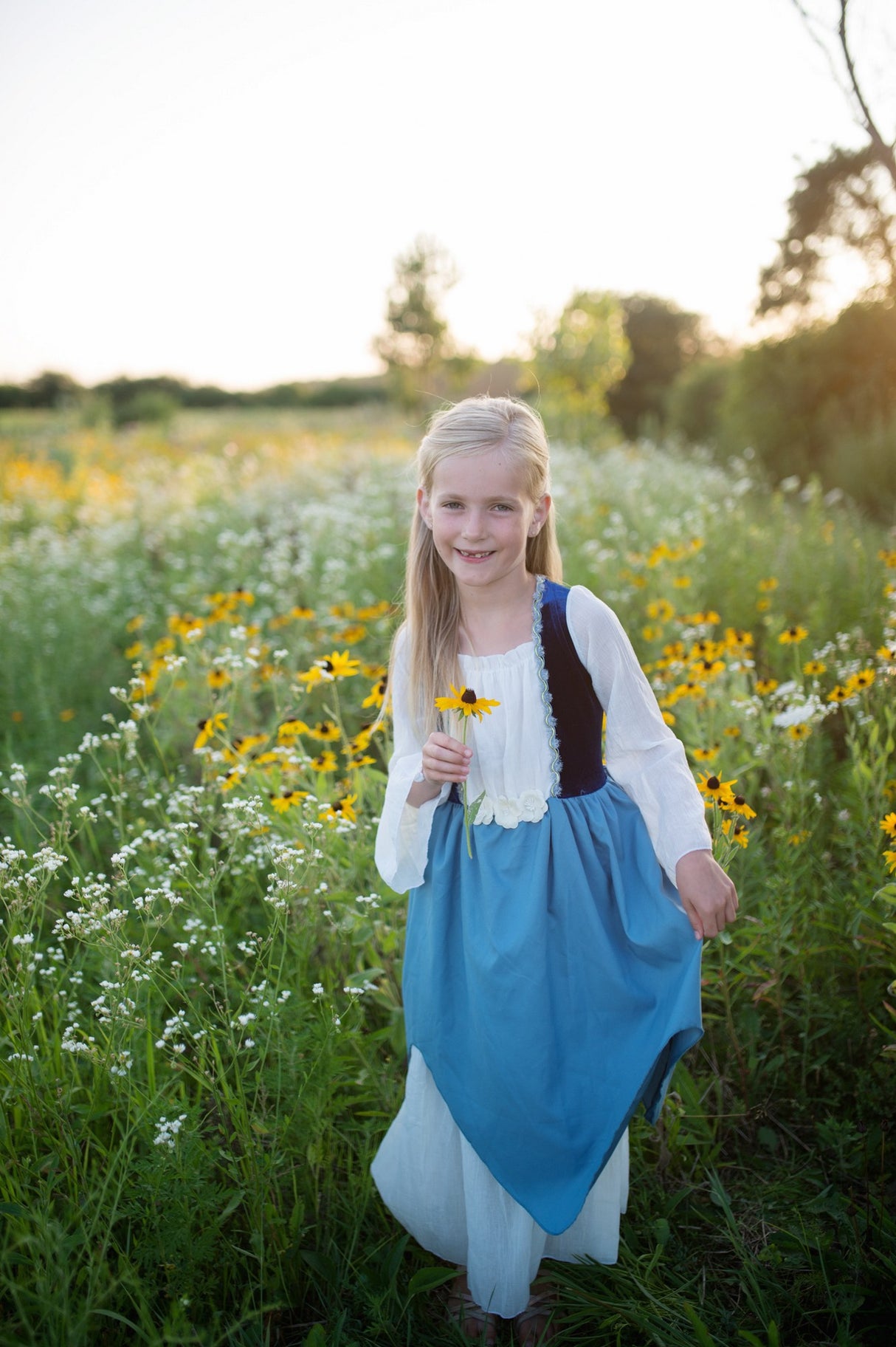 Bauernkleid blau 7-8 Jahre