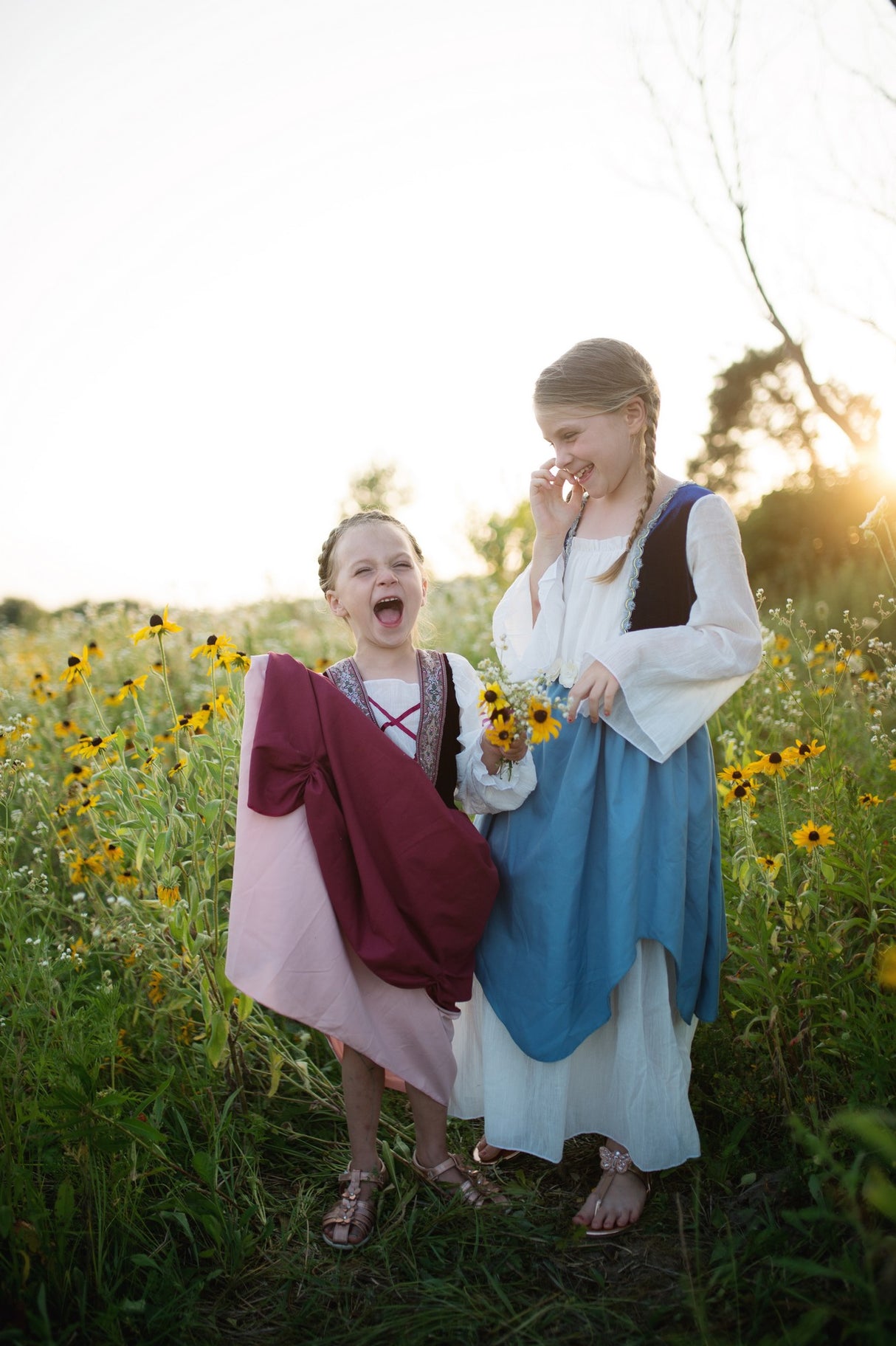 Bauernkleid blau 5-6 Jahre