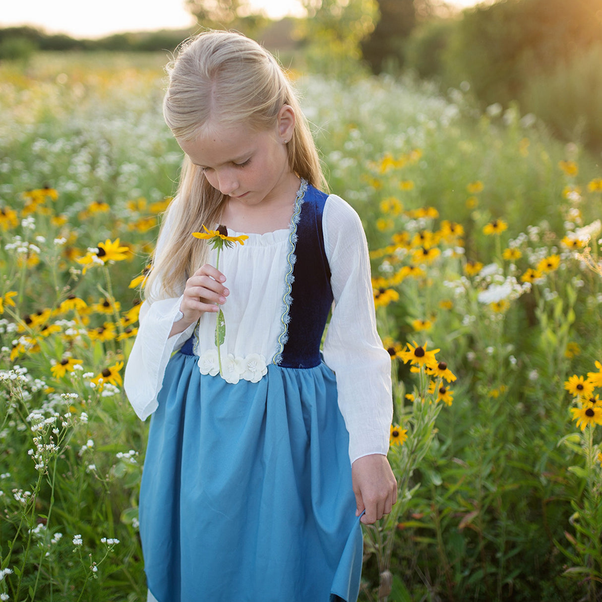 Bauernkleid blau 7-8 Jahre