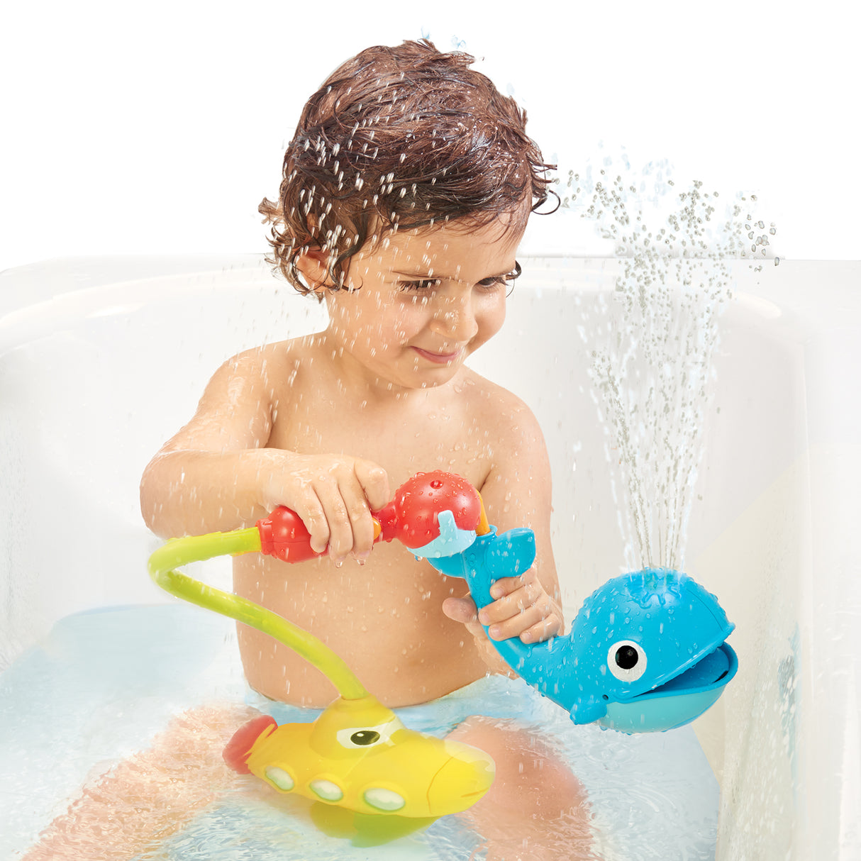 Badewannenspiel- U Boot mit Wal