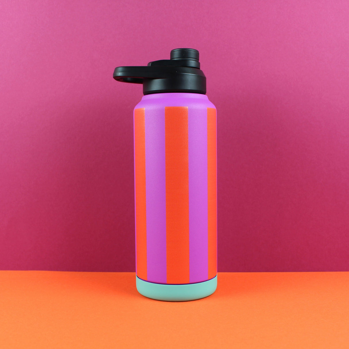 Trinkflasche Stripes, fuchsia-feuerrot-petrol
