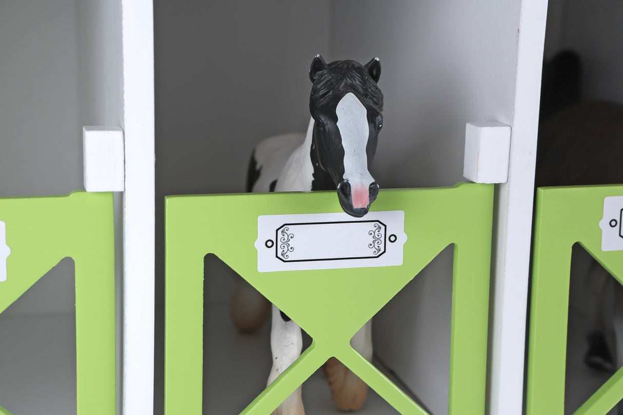 Kids Globe Pferdehotel mit 12 Boxen