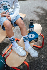 Schulkind- Socken 27-30/ PetrolkikaduSchulkind- Socken 27-30/ Petrolkorbmayer. ganz besonders. für kinder.