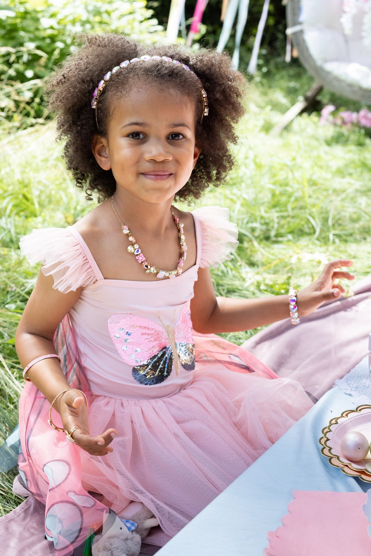 Schmetterlingskleid mit Flügeln & Pailletten 5-6 Jahre